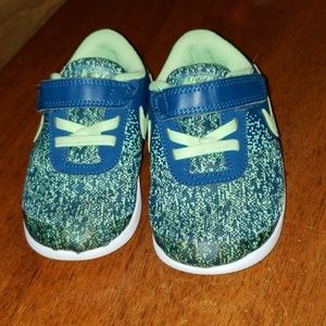 Nike Flex toddler boys size 9